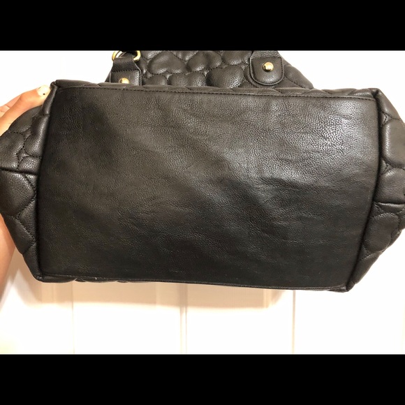 Betsey Johnson Quilted Heart Purse Hand Bag - Picture 5 of 8